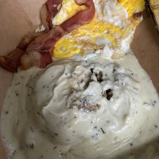 Biscuits &amp; gravy small plate