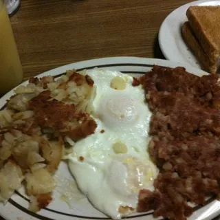 Corned Beef Hash & Eggs