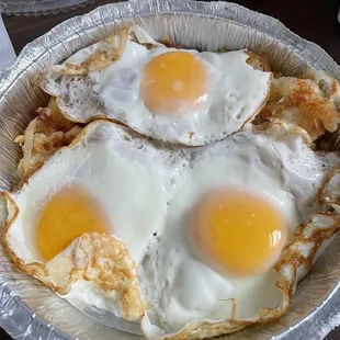 Eggs and hash browns