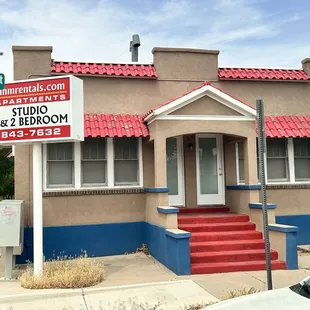 Jane &amp; Jesse's apt