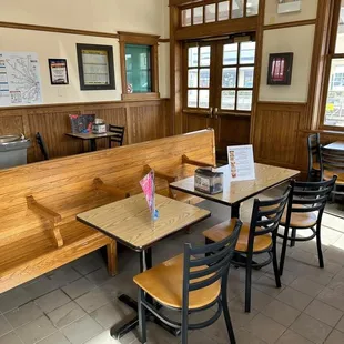 Plenty of seating for friends to gather