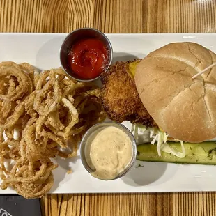 Fried-chicken sandwich with onion strings