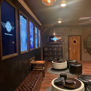 Waiting area, so nicely decorated