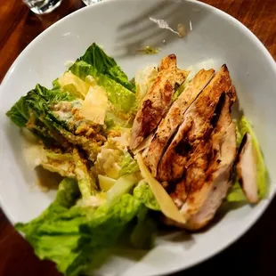 Cesar salad with chicken