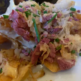 Food porn shot of the German Nachos. O.M.G.