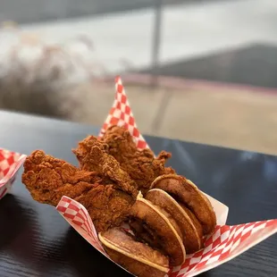 IG: happyfoodieoc