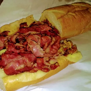 Pastrami sandwich!  So delicious! dnL approved:5/5!