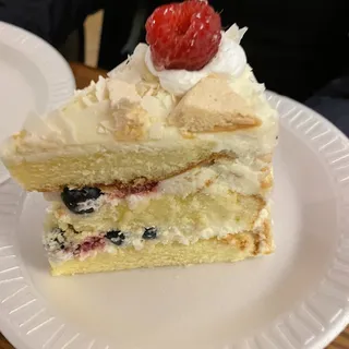 Berry White Chocolate Cake