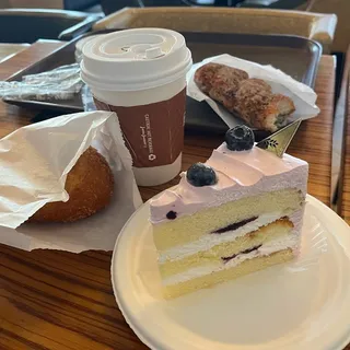 Blueberry Yogurt Cake