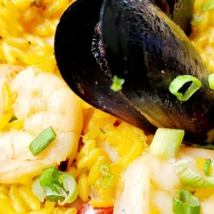 SEAFOOD PAELLA