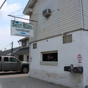 Breezy Heights Tavern &amp; Restaurant, Avella, PA --- June 13, 2021