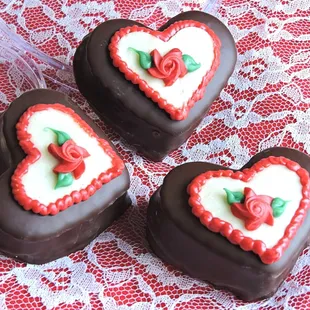 Honey marshmallow S'more heart, deliciously beautiful