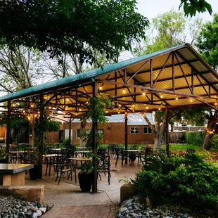 Our garden is a lush, relaxing outdoor space perfect for enjoying brunch or drinks. Surrounded by greenery, it's the ideal spot to unwind!