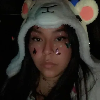 Nayeli M.