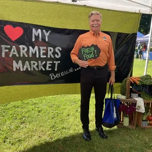 Mayor Wheeler loves our market!