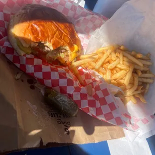 Berry&apos;s Burger. Delicious