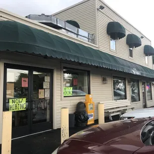 Brenda&apos;s Family Dining Restaurant