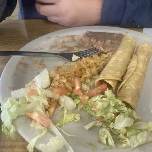 Chicken flauta lunch special (come with 3)