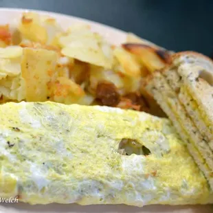 Western Omelet w/home fries &amp; rye toast - Brenda&apos;s