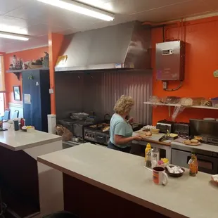 Brenda Owning the Grill!