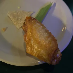 Dry ass wings - where&apos;s the sauce Javi?