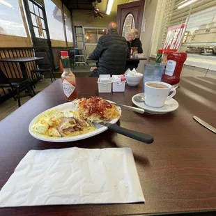 1/2 Eggs Benedict &amp; Hash browns w/coffee