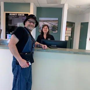 Wonderful customer service.    made our moving so much easier....