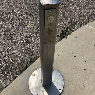 Button to start water park