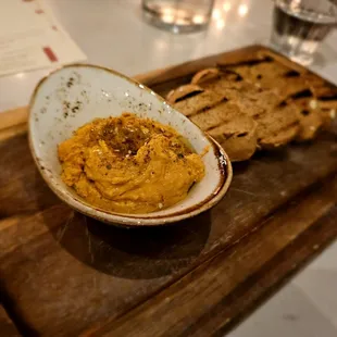 Roasted Red Pepper Hummus (appetizer)