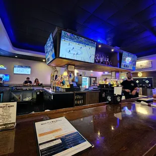 sushi and sashimi, interior