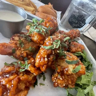 BONELESS WINGS