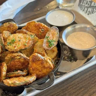 NASHVILLE FRIED PICKLES & SERRANOS