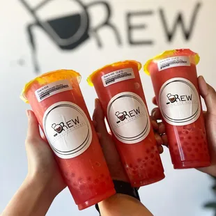 Strawberry lemonade slushy with popping boba