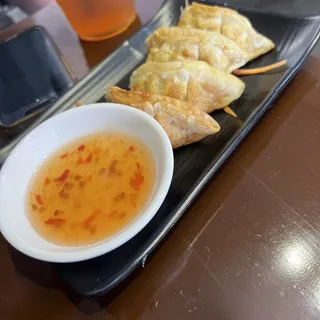 A2. Gyoza -6pc