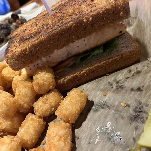 Salmon BlT