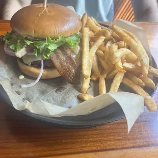 Titan Burger