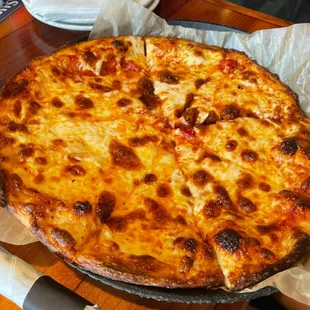 Cheese pizza