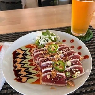 Tuna tataki plate