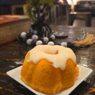 Lemon Bundt Cake