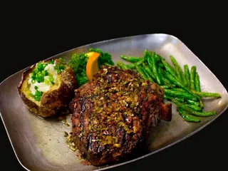 Maderas Steak & Ribs