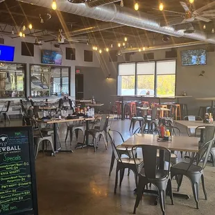 Large dining area as you enter the restaurant