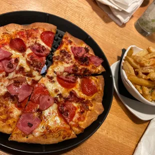 Pizza w/fries