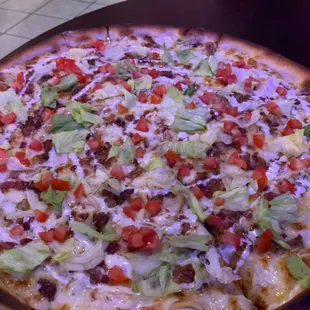 Chicken bacon ranch pizza