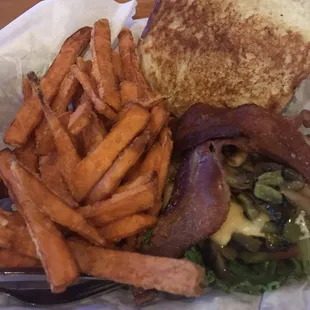 Burger loaded &amp; sweet potato fries