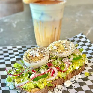 Avo Toast &amp; Tiramisu Latte