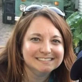 Tara L.