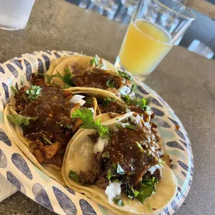 Mexican pop up with some outstanding street tacos. Their chorizo was my favorite!