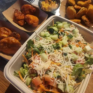Boneless wings, fried pickles and house salad