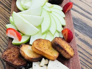 Craft Tasting Room and Growler Shop