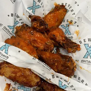 Buffalo Bone in Wings / BBQ Bone in Wings
